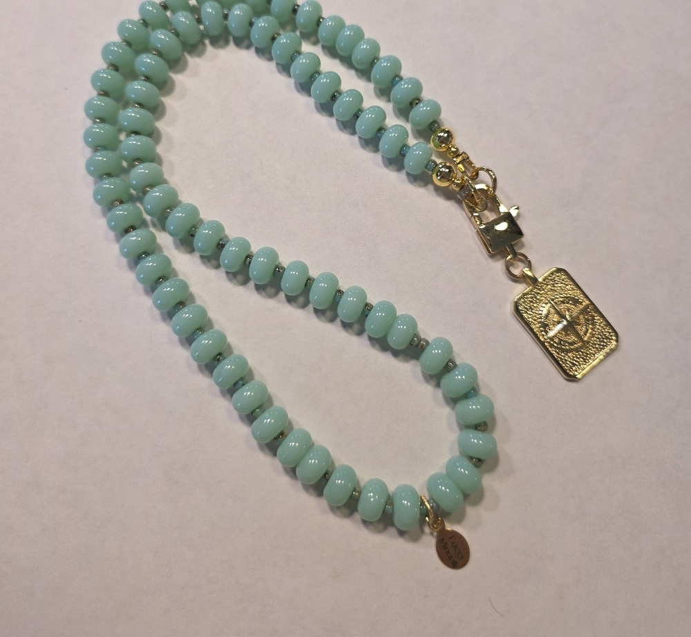 SALE!! Quality Glass and Gold-Filled Bead Necklace with Compass Charm NWT - Picture 3 of 4